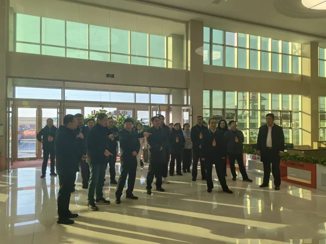 熱烈歡迎駐梁市人大代表一行蒞臨華通二手車市場(chǎng)視察指導(dǎo)